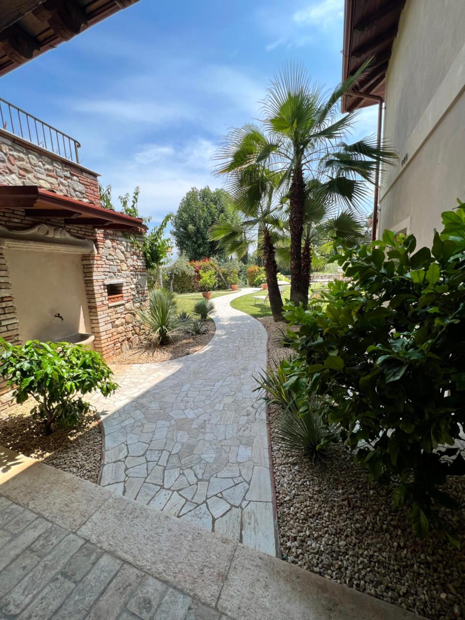 סאלו Villa Mario Resort מראה חיצוני תמונה
